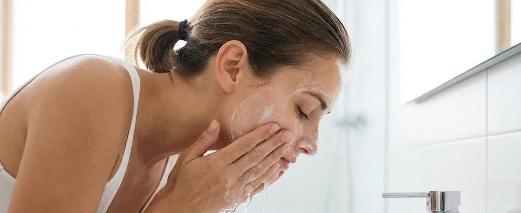 Como fazer o Double Cleansing corretamente